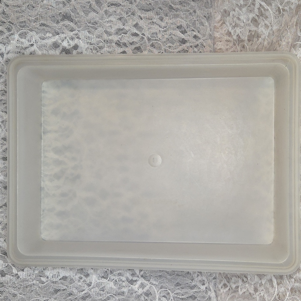 Tupperware: Cake Keeper Container - Picture 6 of 11